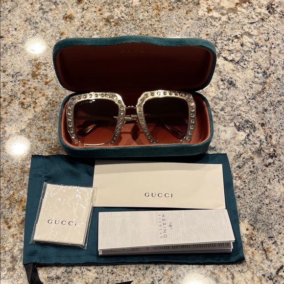 Gucci Gold Crystal Sunglasses with Teal Case - Picture 1 of 13